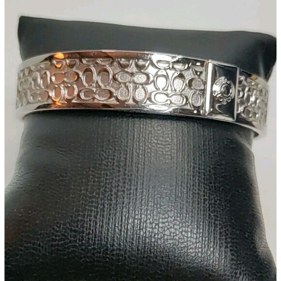 Coach Silver Tone Signature C Statement Bangle Bracelet - Picture 1 of 5